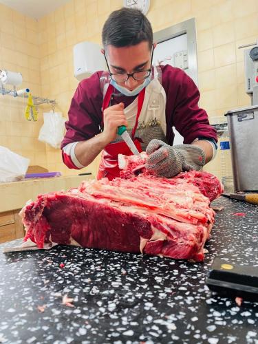 DESOSSAGE FAUX FILET PAR EVAN